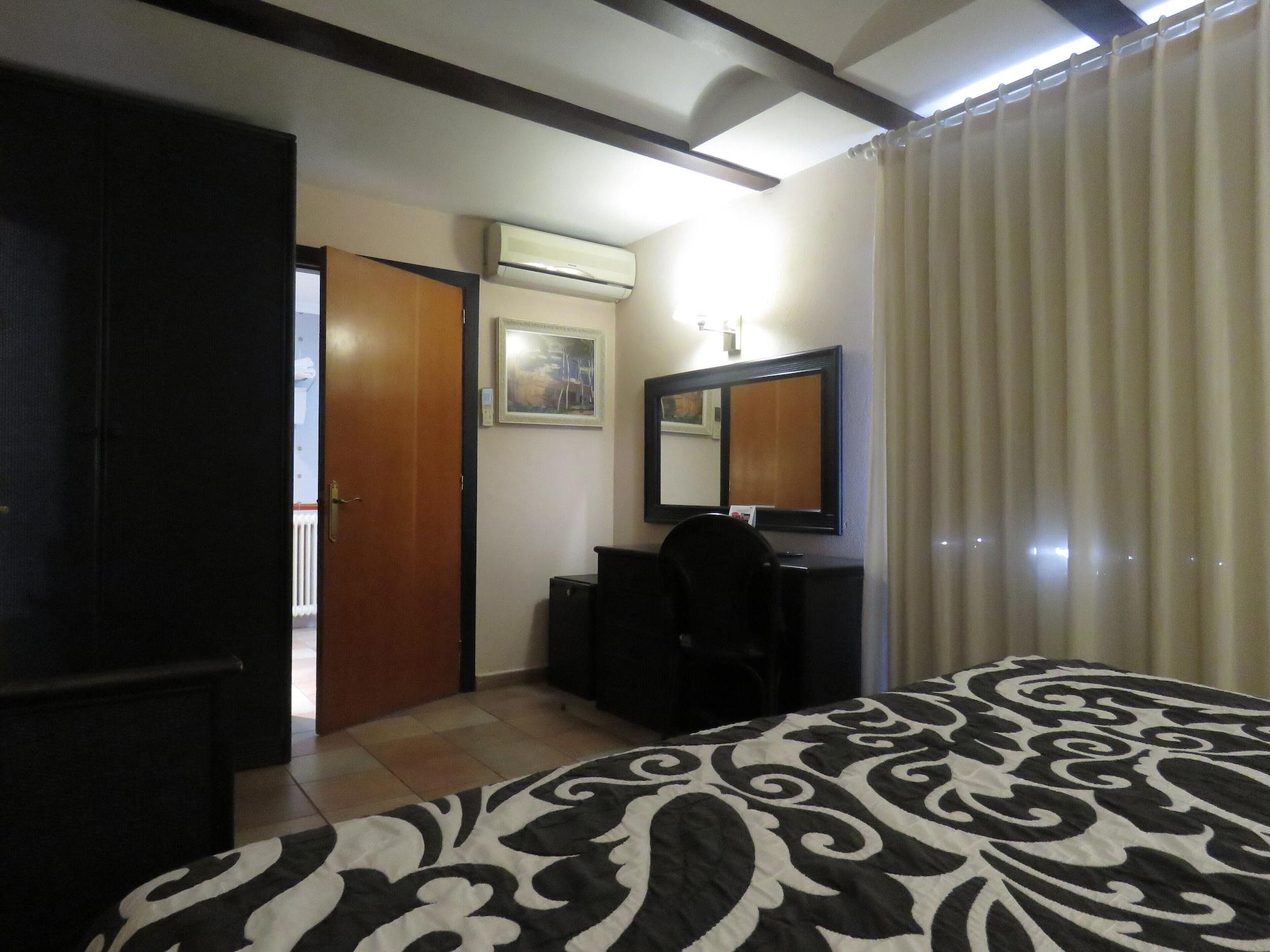 Hotel Santa Anna L'Estartit Eksteriør billede