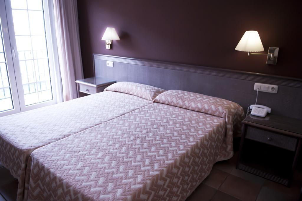 Hotel Santa Anna L'Estartit Værelse billede